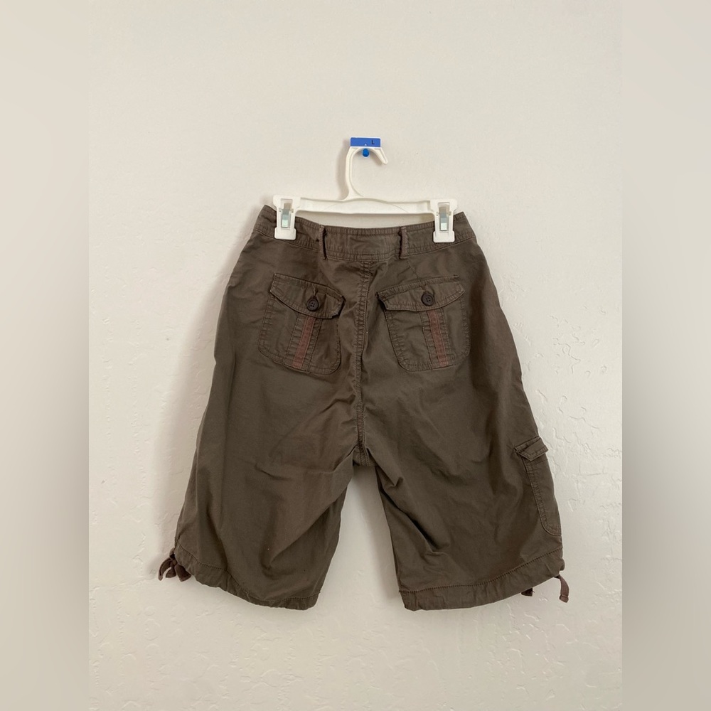 Bermuda Shorts - Picture 2 of 4